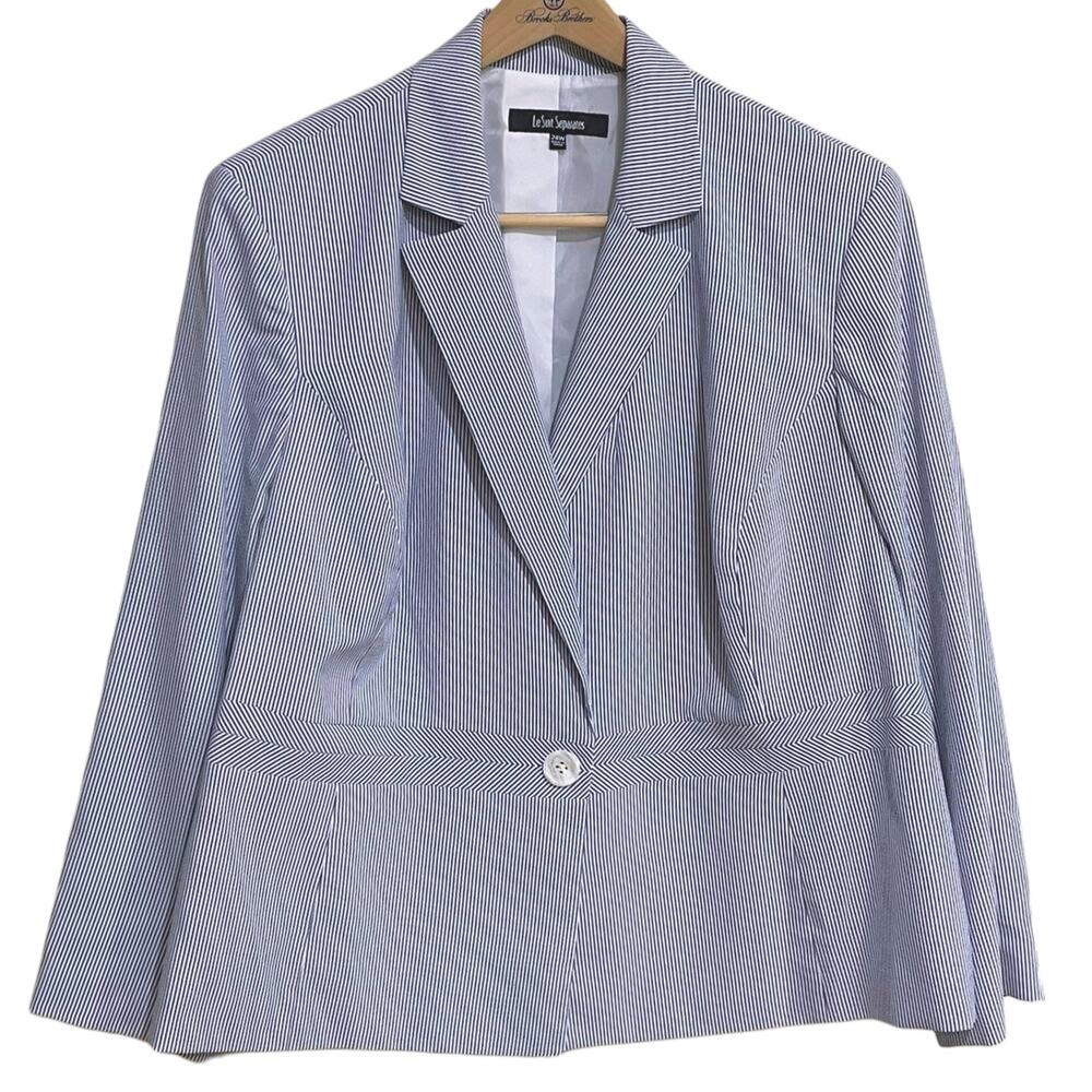 NWT Le Suit Seersucker Blazer Womens 24W Plus Size Striped Blue White Button NEW